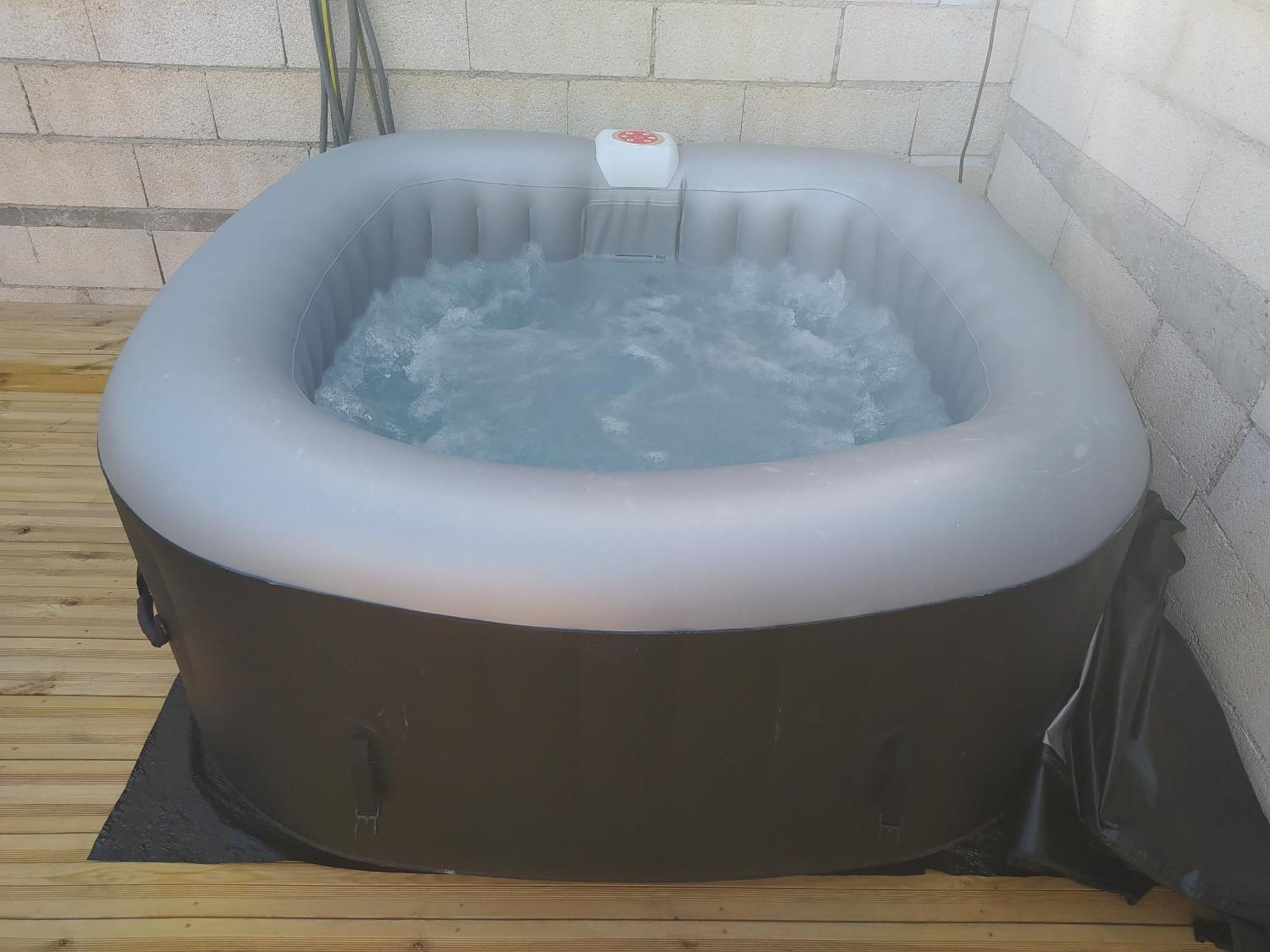 Studio Cosy Avec Terrasse Et Jacuzzi A Disposition De Mai A Aout Rians  ภายนอก รูปภาพ